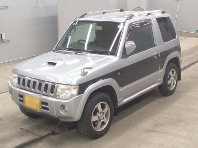 MITSUBISHI PAJERO MINI