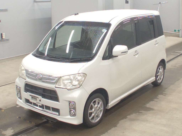 DAIHATSU TANTO — фото