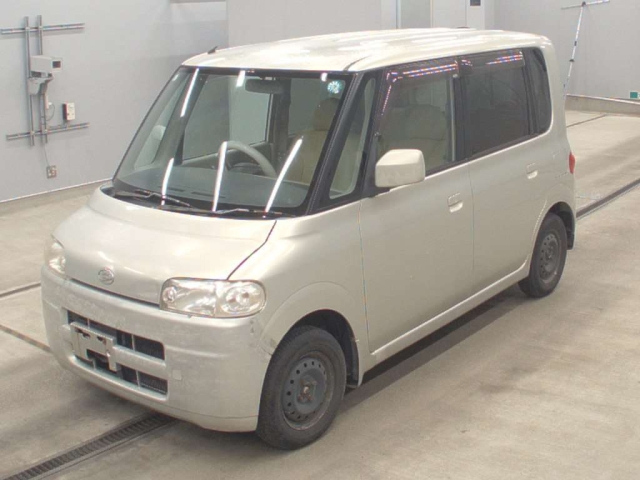 DAIHATSU TANTO — фото