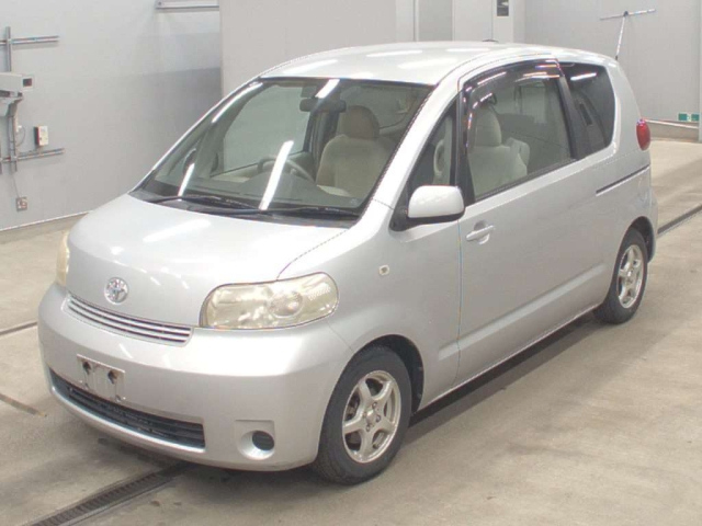 TOYOTA PORTE — фото