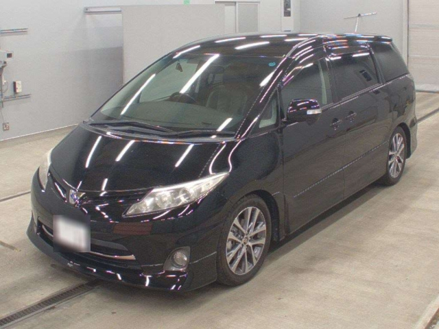 TOYOTA ESTIMA — фото