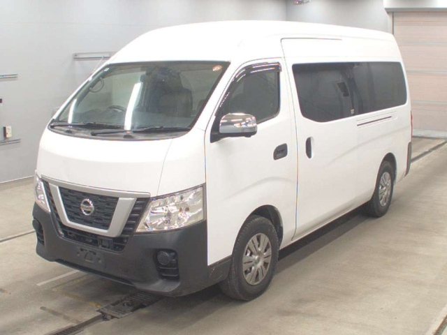 NISSAN CARAVAN — фото