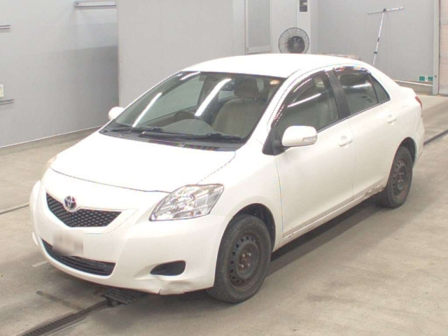 TOYOTA BELTA — фото
