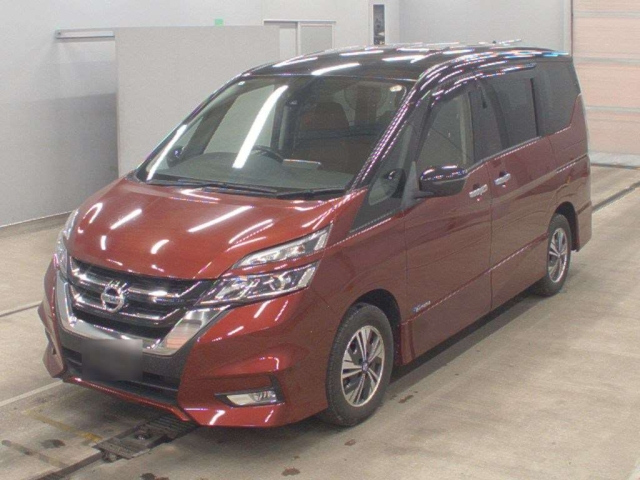 NISSAN SERENA — фото