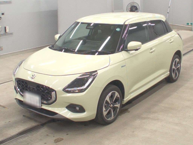 SUZUKI SWIFT — фото