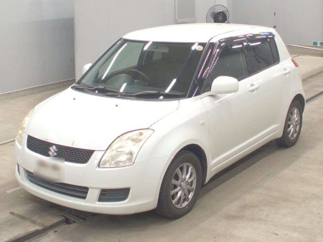 SUZUKI SWIFT — фото