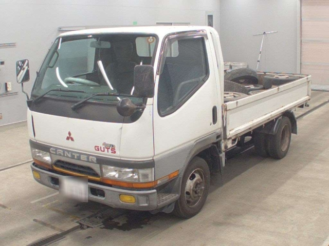 MITSUBISHI CANTER — фото