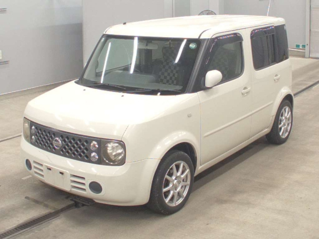 NISSAN CUBE — фото