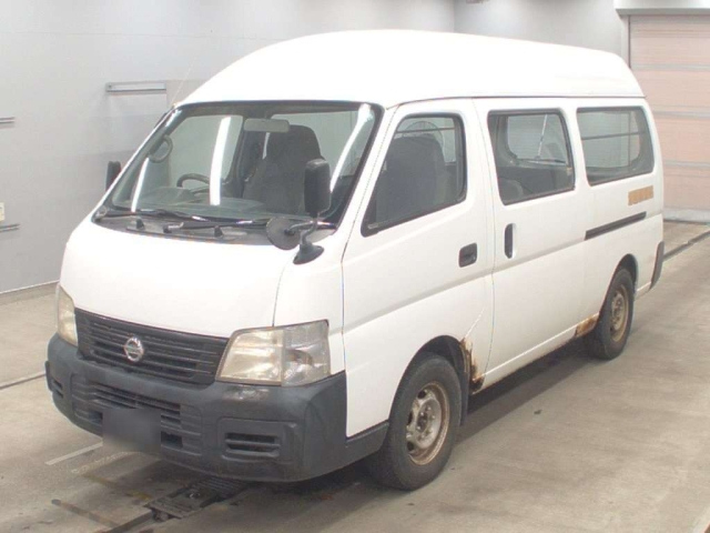 NISSAN CARAVAN — фото