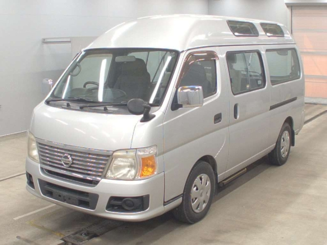 NISSAN CARAVAN — фото