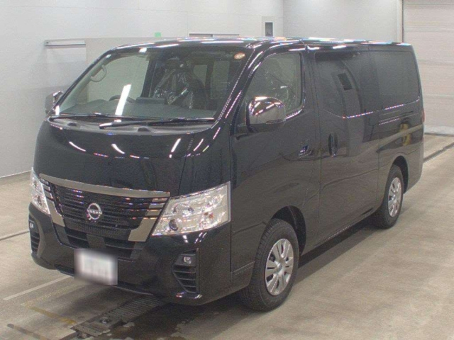 NISSAN CARAVAN — фото