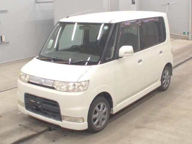 DAIHATSU TANTO — фото