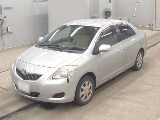 TOYOTA BELTA — фото