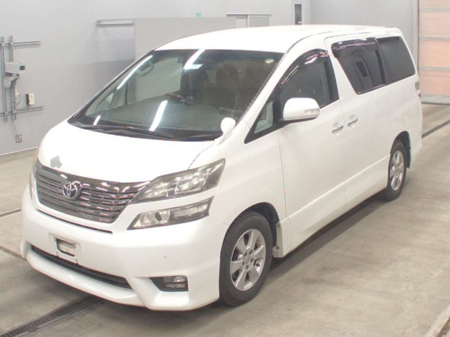 TOYOTA VELLFIRE — фото