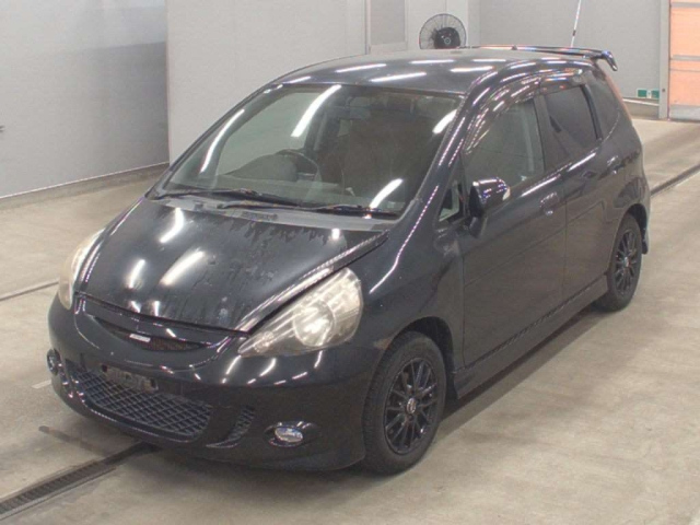 HONDA FIT — фото