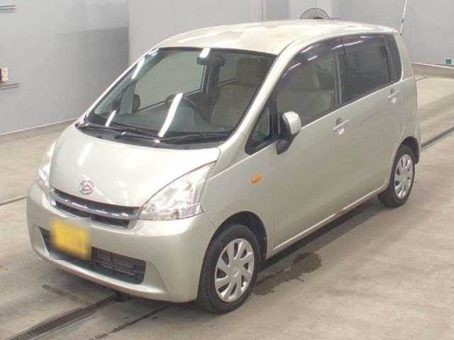 DAIHATSU MOVE — фото