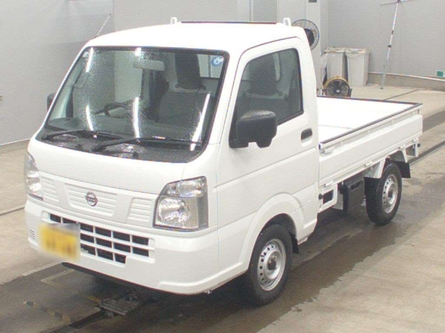 NISSAN CLIPPER — фото