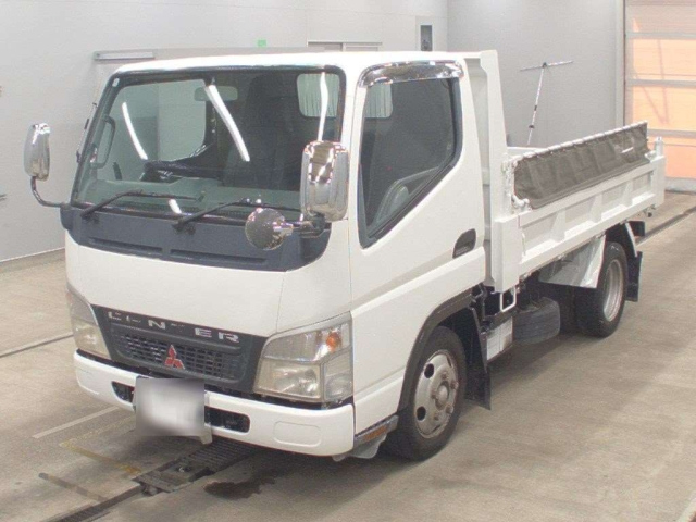 MITSUBISHI CANTER — фото