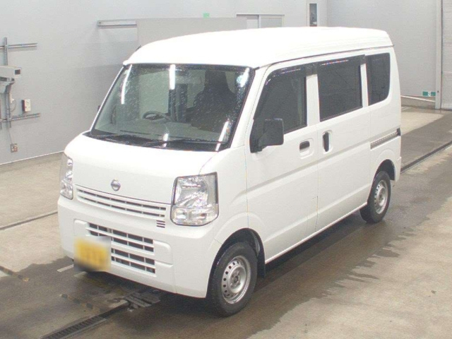 NISSAN CLIPPER — фото