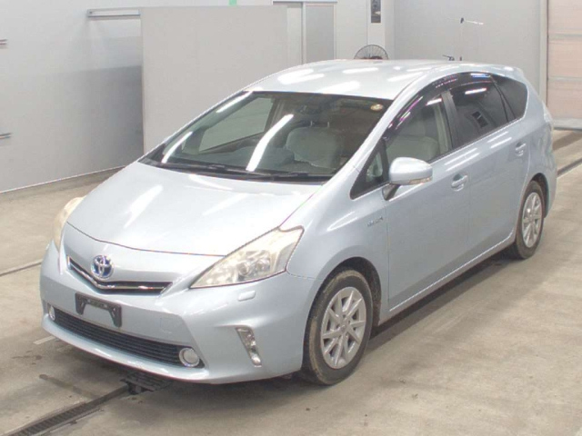 TOYOTA PRIUS — фото