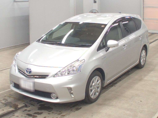 TOYOTA PRIUS — фото