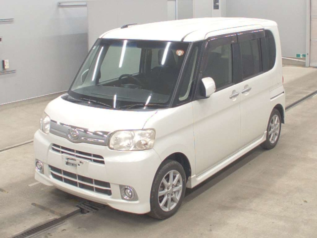 DAIHATSU TANTO — фото