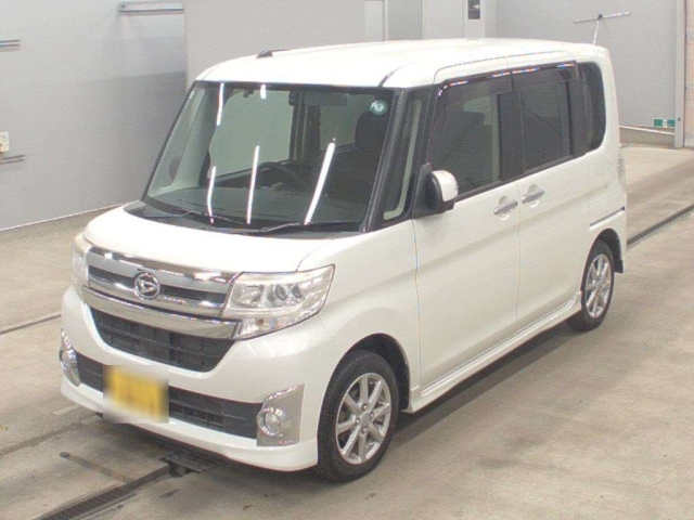DAIHATSU TANTO — фото