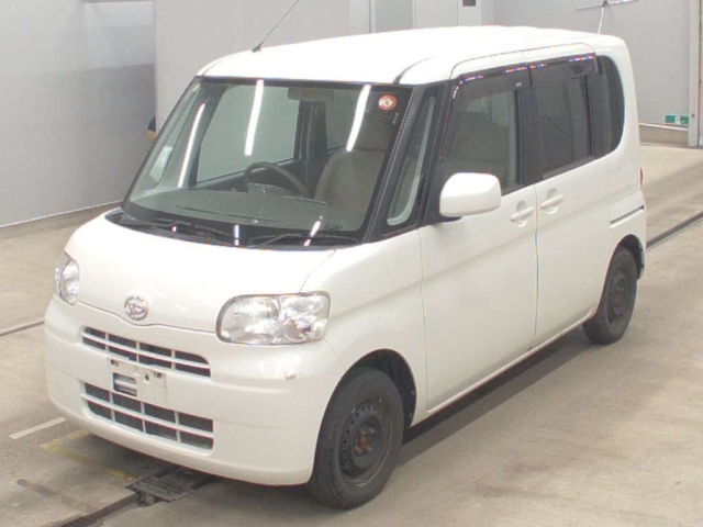 DAIHATSU TANTO — фото