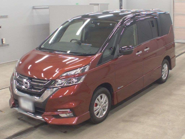 NISSAN SERENA — фото