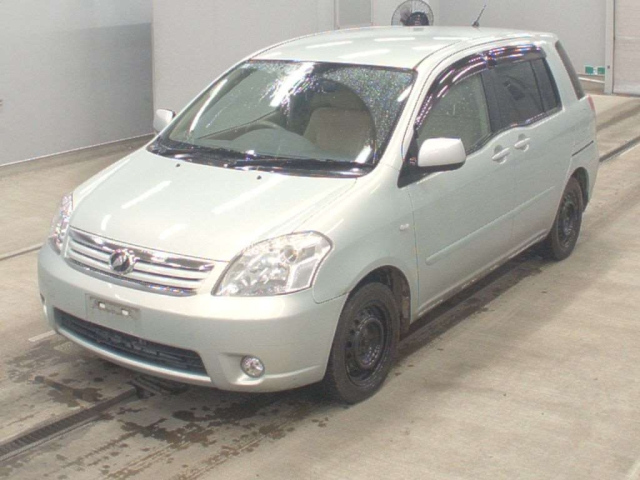 TOYOTA RAUM