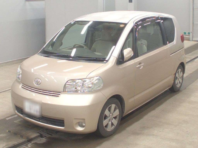 TOYOTA PORTE — фото