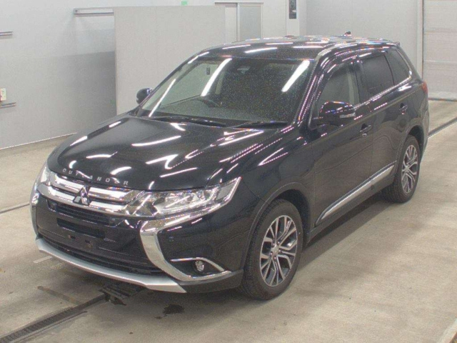 MITSUBISHI OUTLANDER — фото