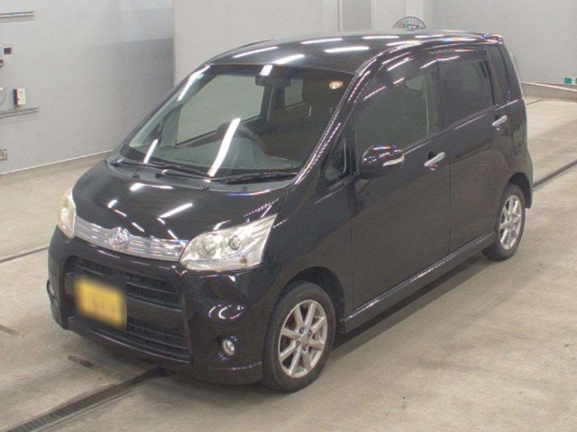 DAIHATSU MOVE — фото