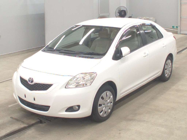 TOYOTA BELTA — фото