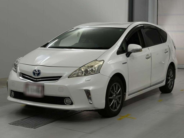 TOYOTA PRIUS — фото