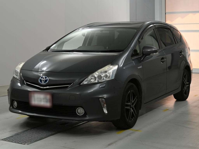 TOYOTA PRIUS — фото