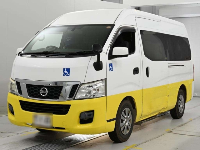 NISSAN CARAVAN — фото