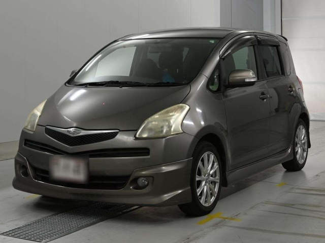 TOYOTA RACTIS — фото