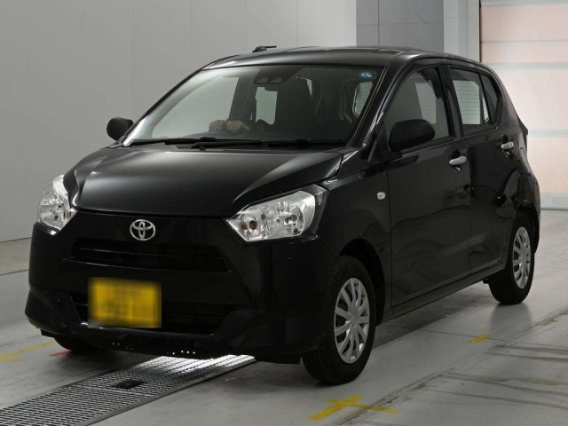 TOYOTA PIXIS — фото