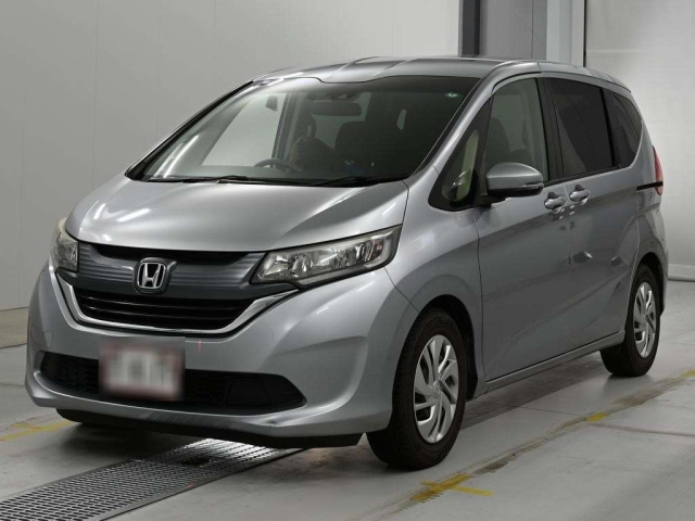 HONDA FREED — фото