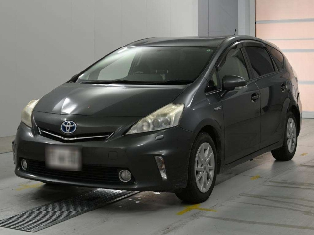 TOYOTA PRIUS — фото