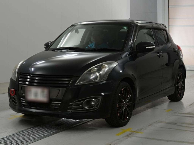 SUZUKI SWIFT — фото