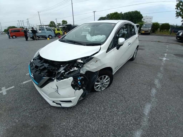 NISSAN NOTE — фото