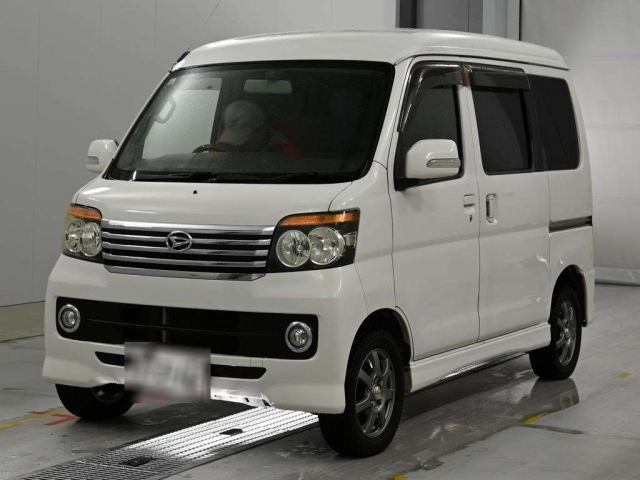 DAIHATSU ATRAI — фото