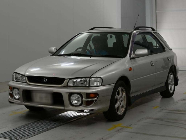 SUBARU IMPREZA — фото