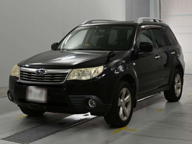 SUBARU FORESTER — фото