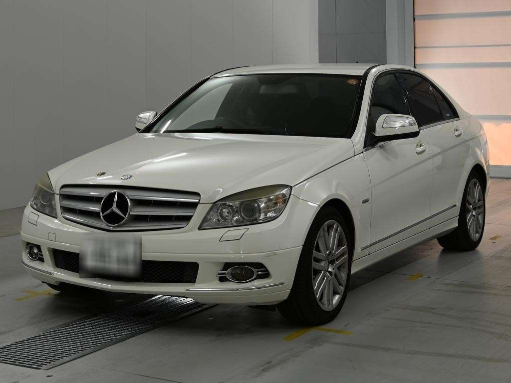 MERCEDES-BENZ C — фото