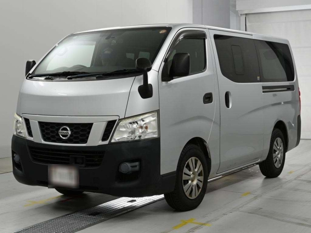 NISSAN CARAVAN — фото