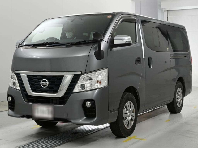 NISSAN CARAVAN — фото