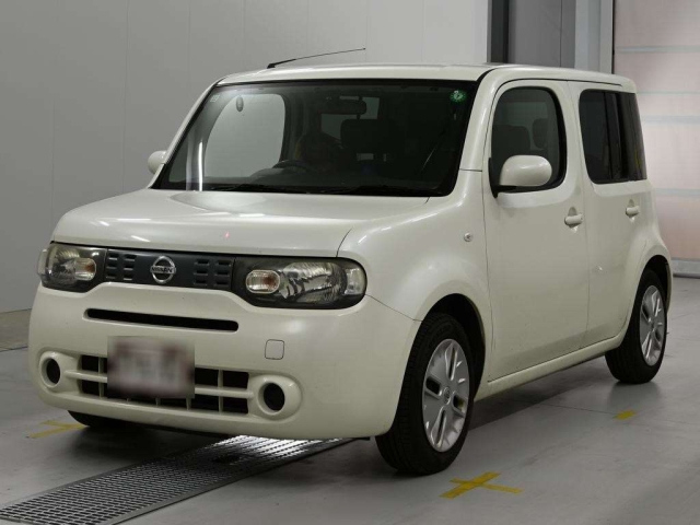 NISSAN CUBE — фото